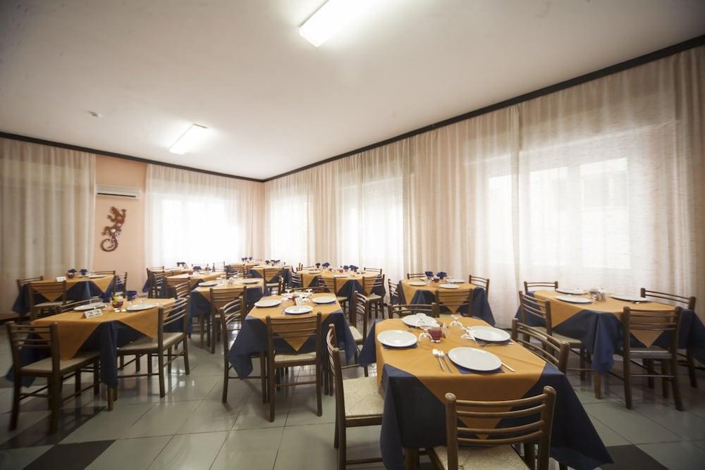 Hotel Eliseo ريميني المظهر الخارجي الصورة